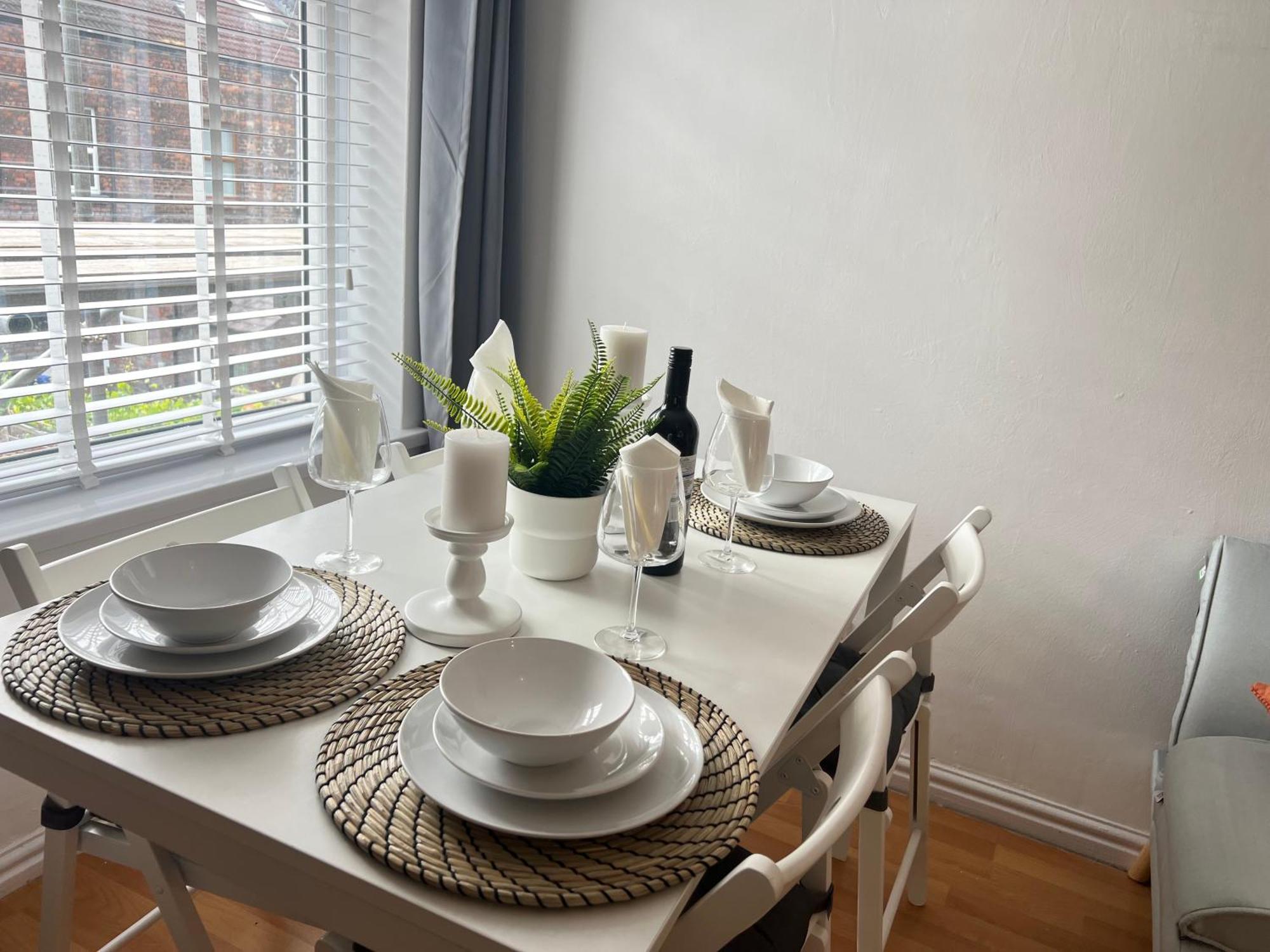 Cozy 1-Bedroom Flat In Tuebrook Liverpool Bagian luar foto